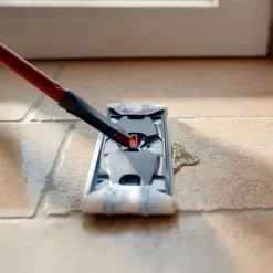 Mop płaski Vileda H2prO, ze zbiornikiem na wodę czystą i brudną