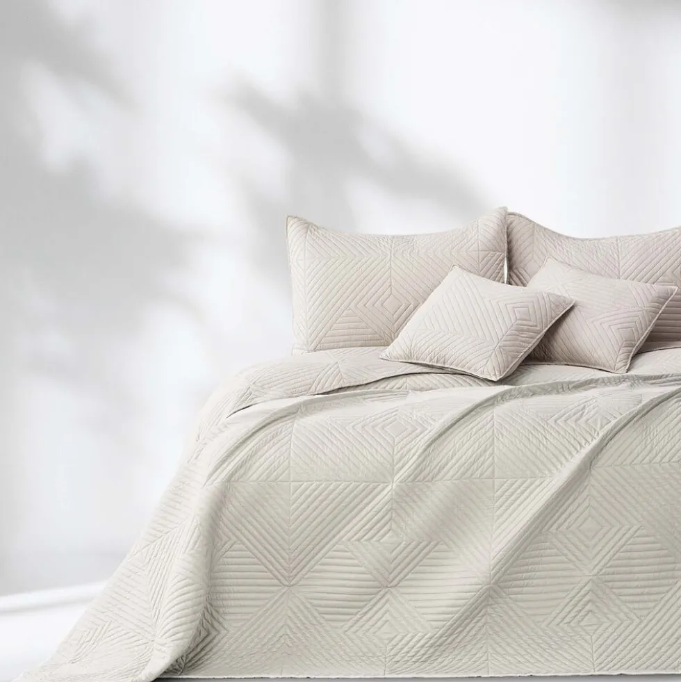 Narzuta na łóżko dwustronna 200 x 220 cm Restilo Softa, kremowa