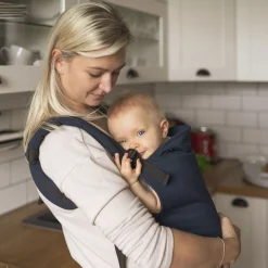 Nosidło ergonomiczne MoMi Collet z kapturem, 2 pozycje noszenia, granatowe